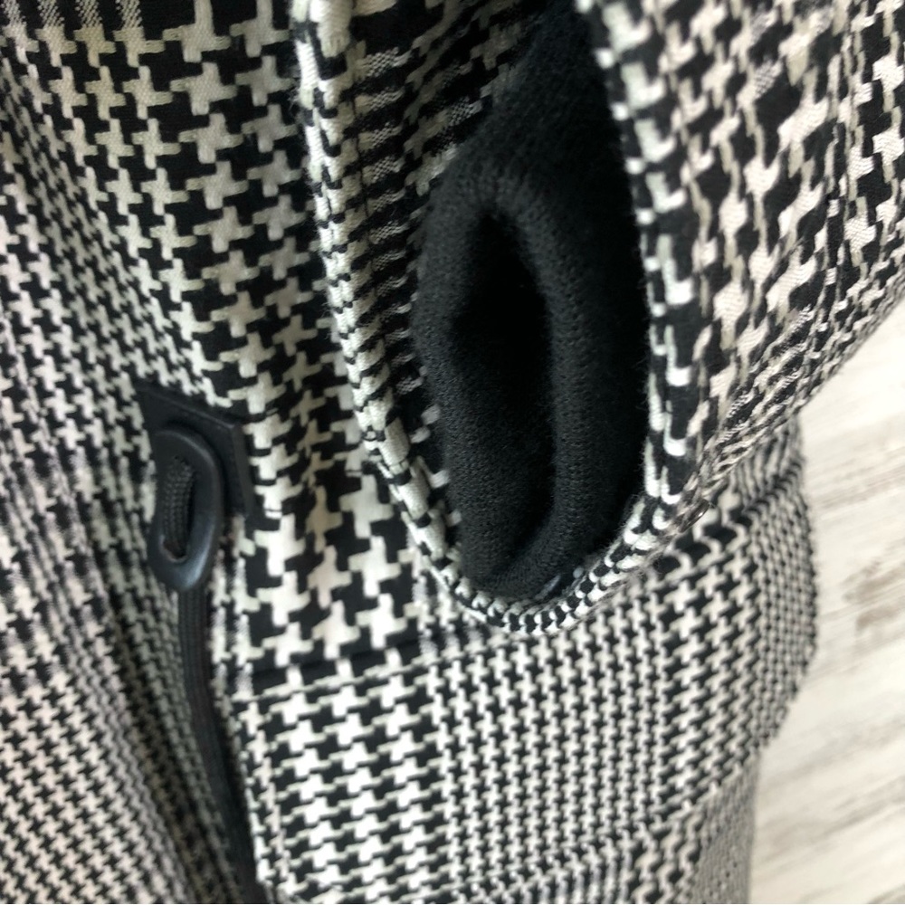 NWOT MOUSSY Houndstooth Plaid Wool Knit Coat with Fur Trim Sz 1 Small - Picture 6 of 16
